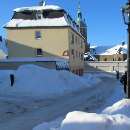 Pfarrgasse 2